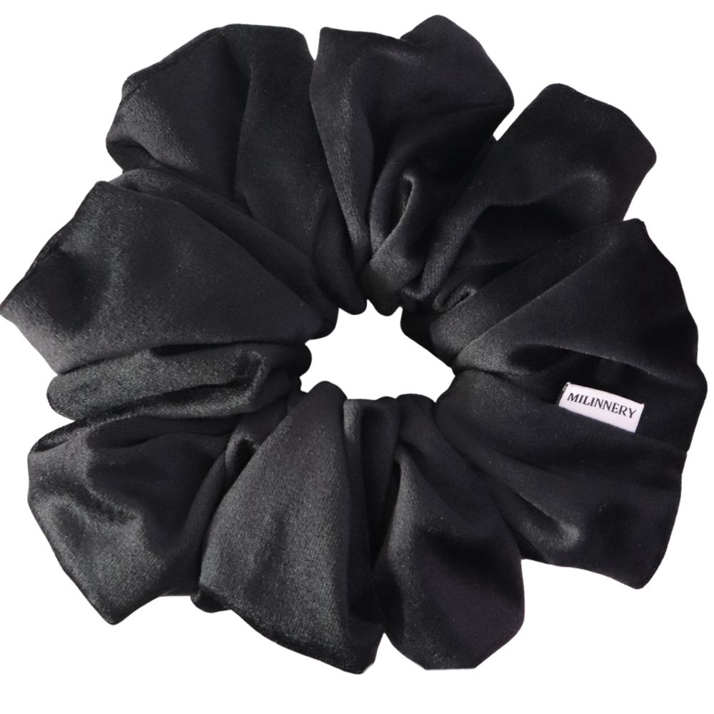 Noir Romance Velvet Scrunchie