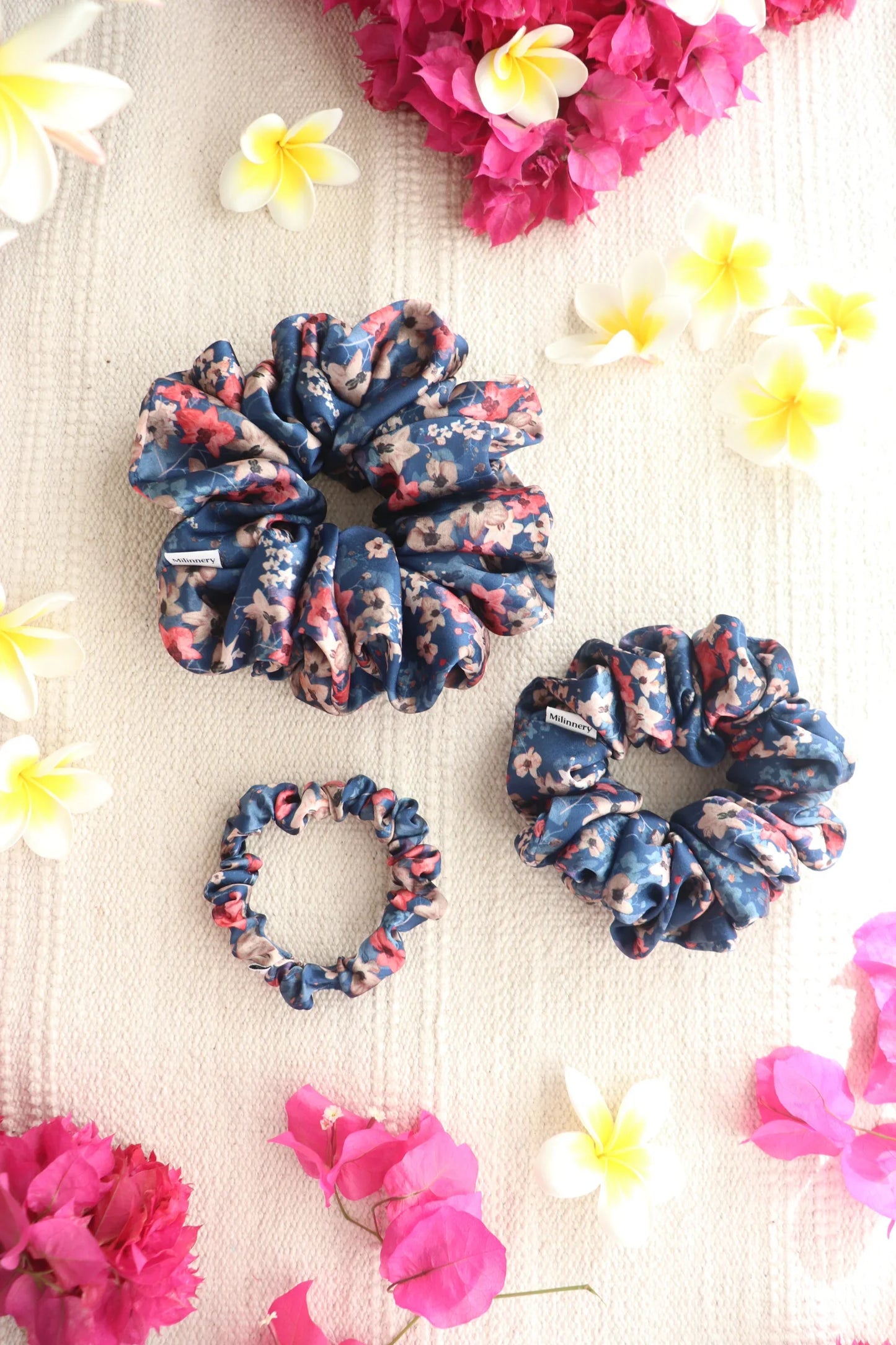 Thalia Mini Scrunchie