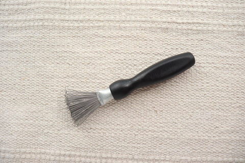 Brush cleaning tool - Milinnery