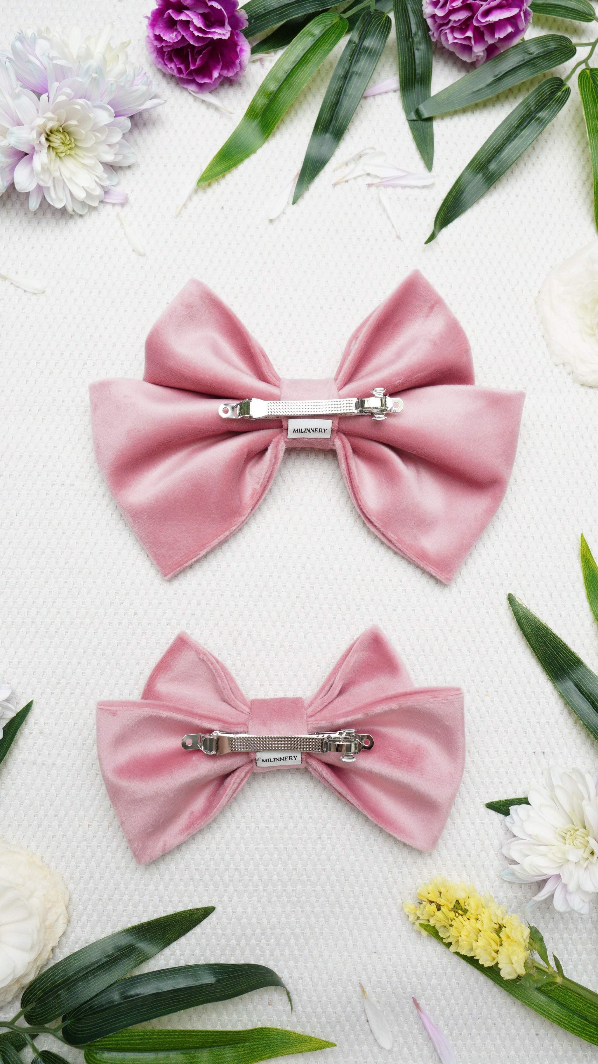 Velune Medium Hair Bow Clip
