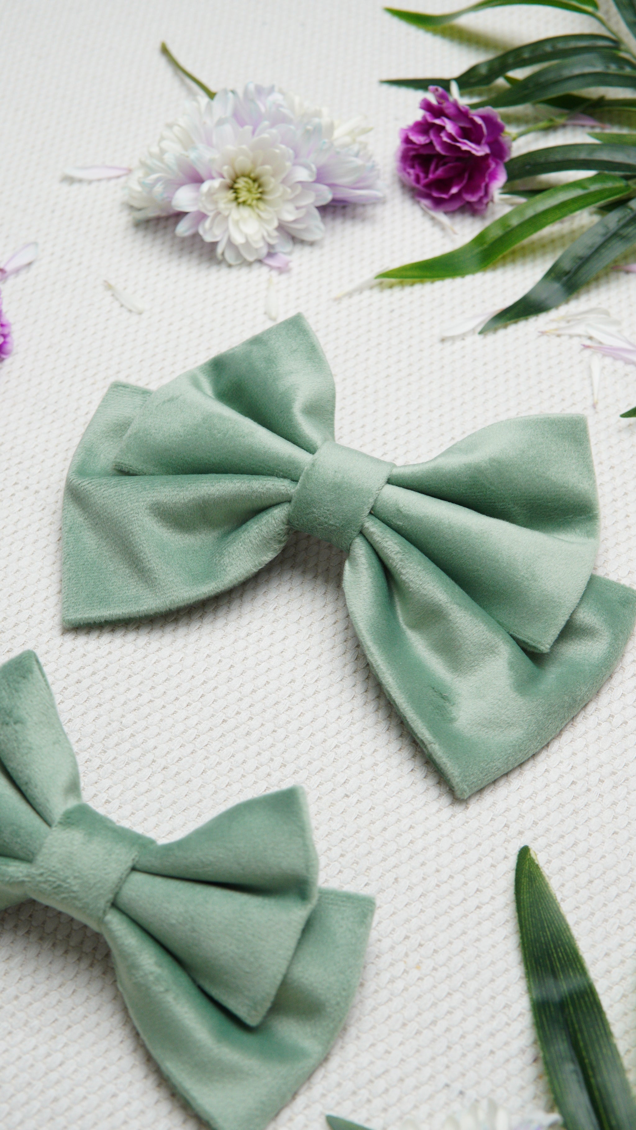 Petalis Medium Hair Bow Clip
