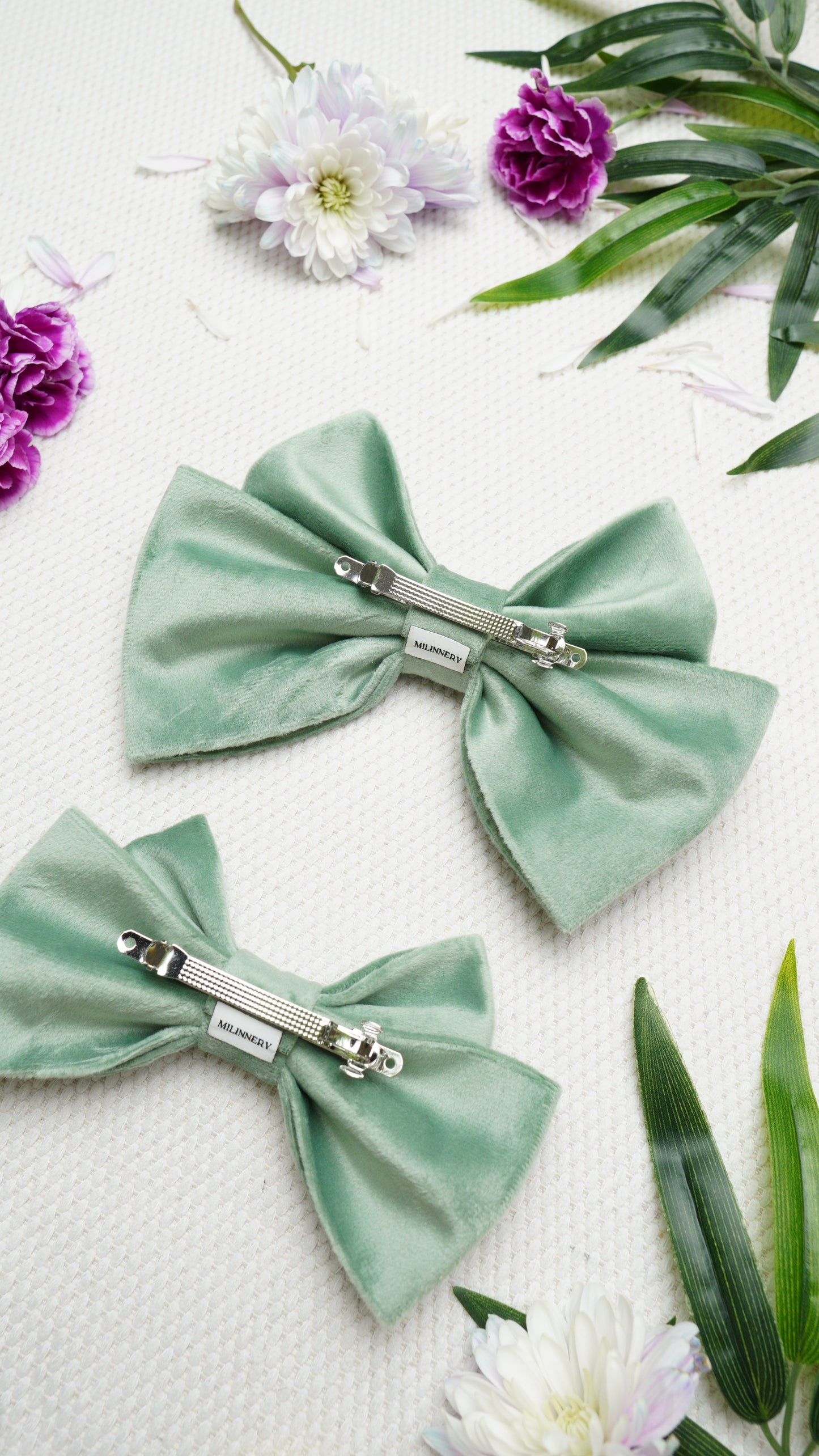 Petalis Medium Hair Bow Clip