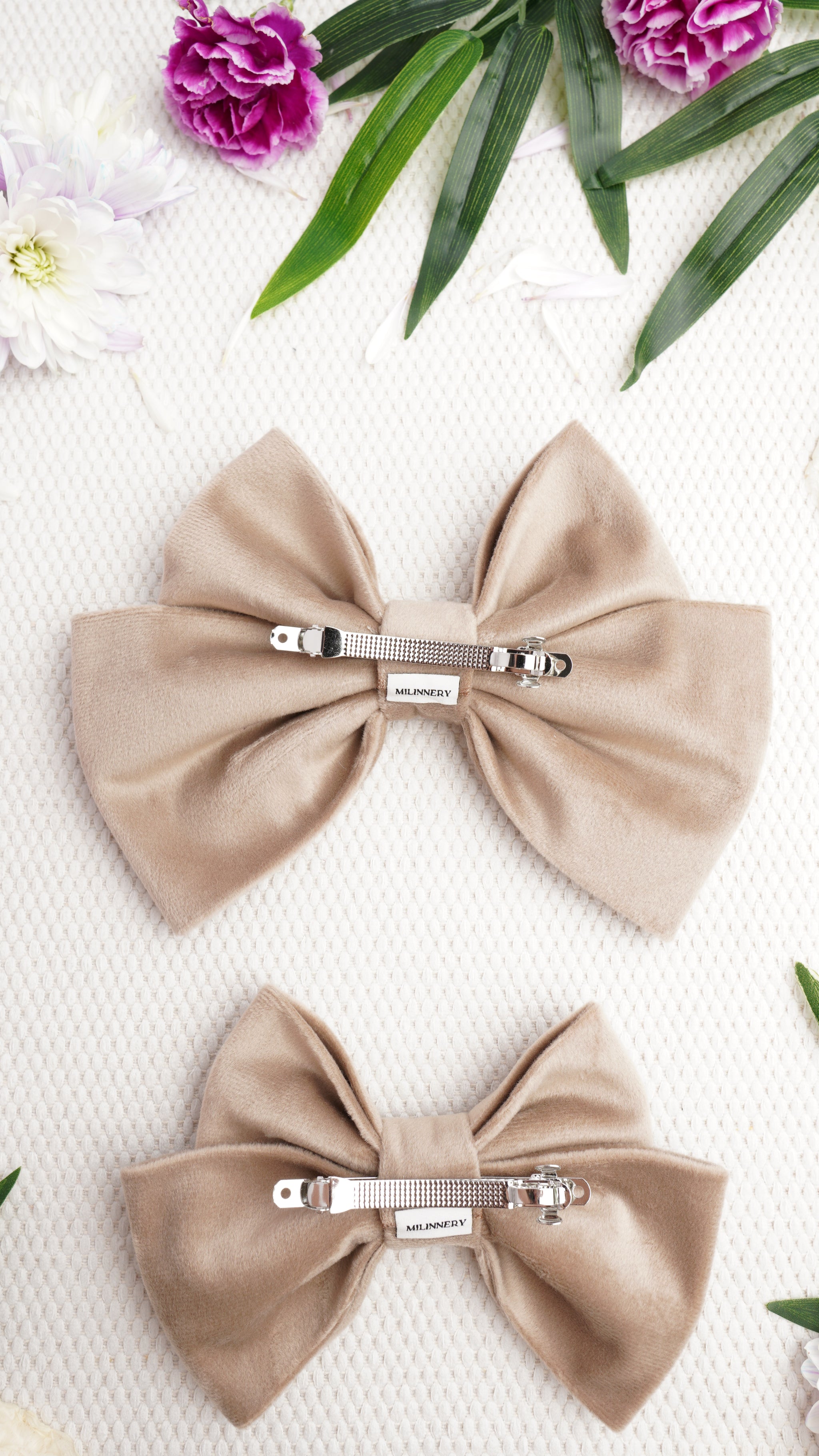 Clouden Medium Hair Bow Clip