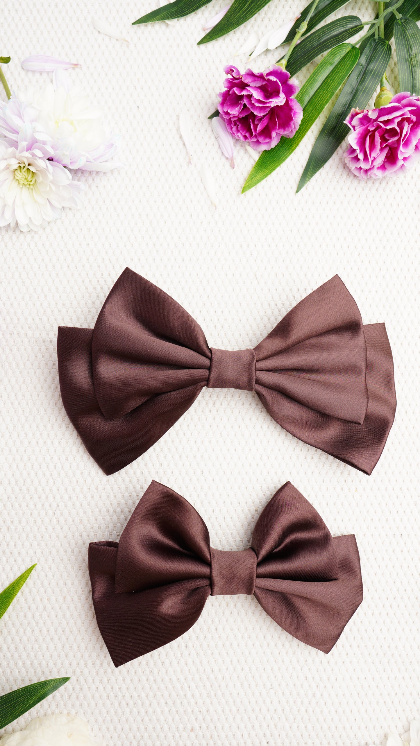 Vireya Medium Hair Bow Clip