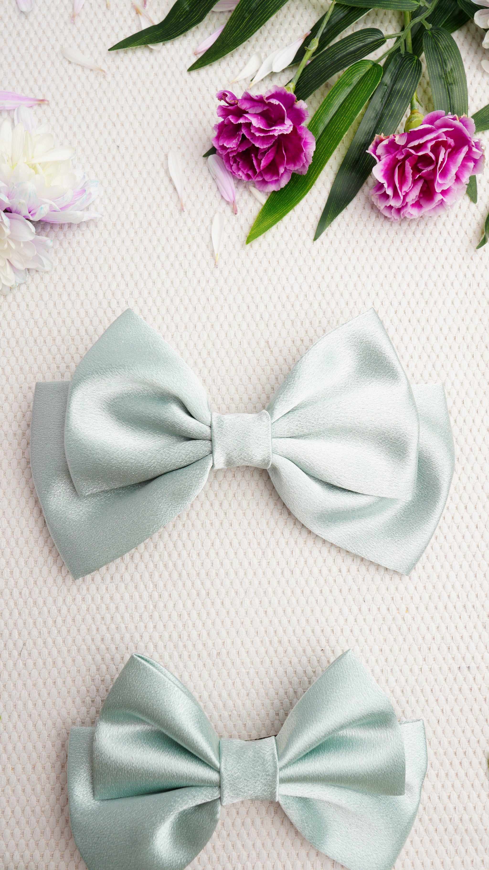 Velisse Medium Hair Bow Clip