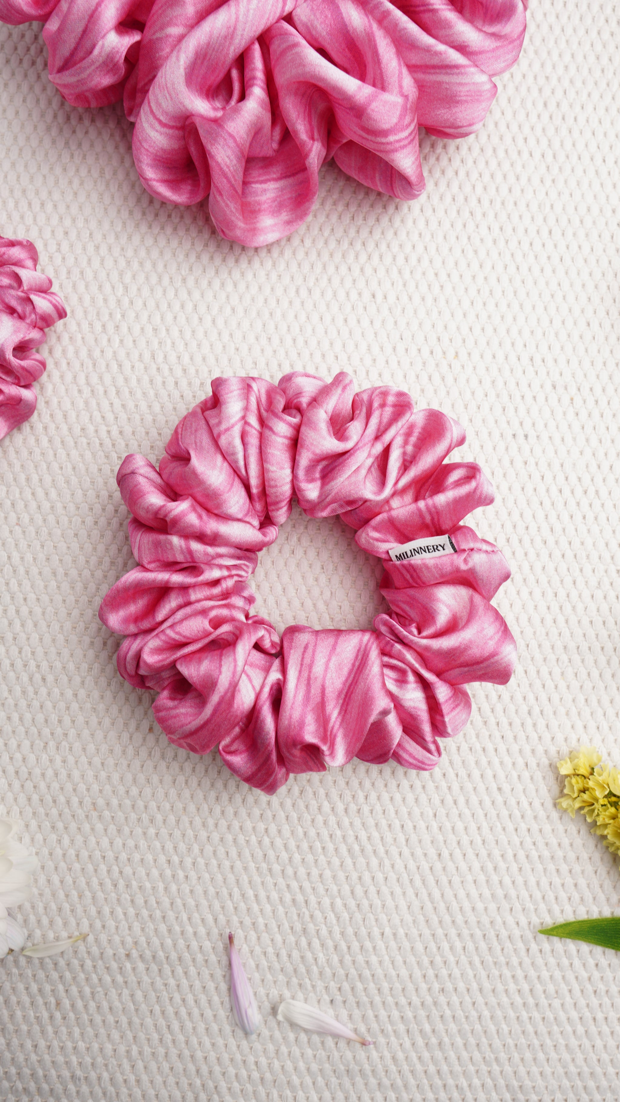 Silune Satin Scrunchie