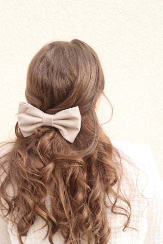 Vanilla Hair Bow Clip - Milinnery