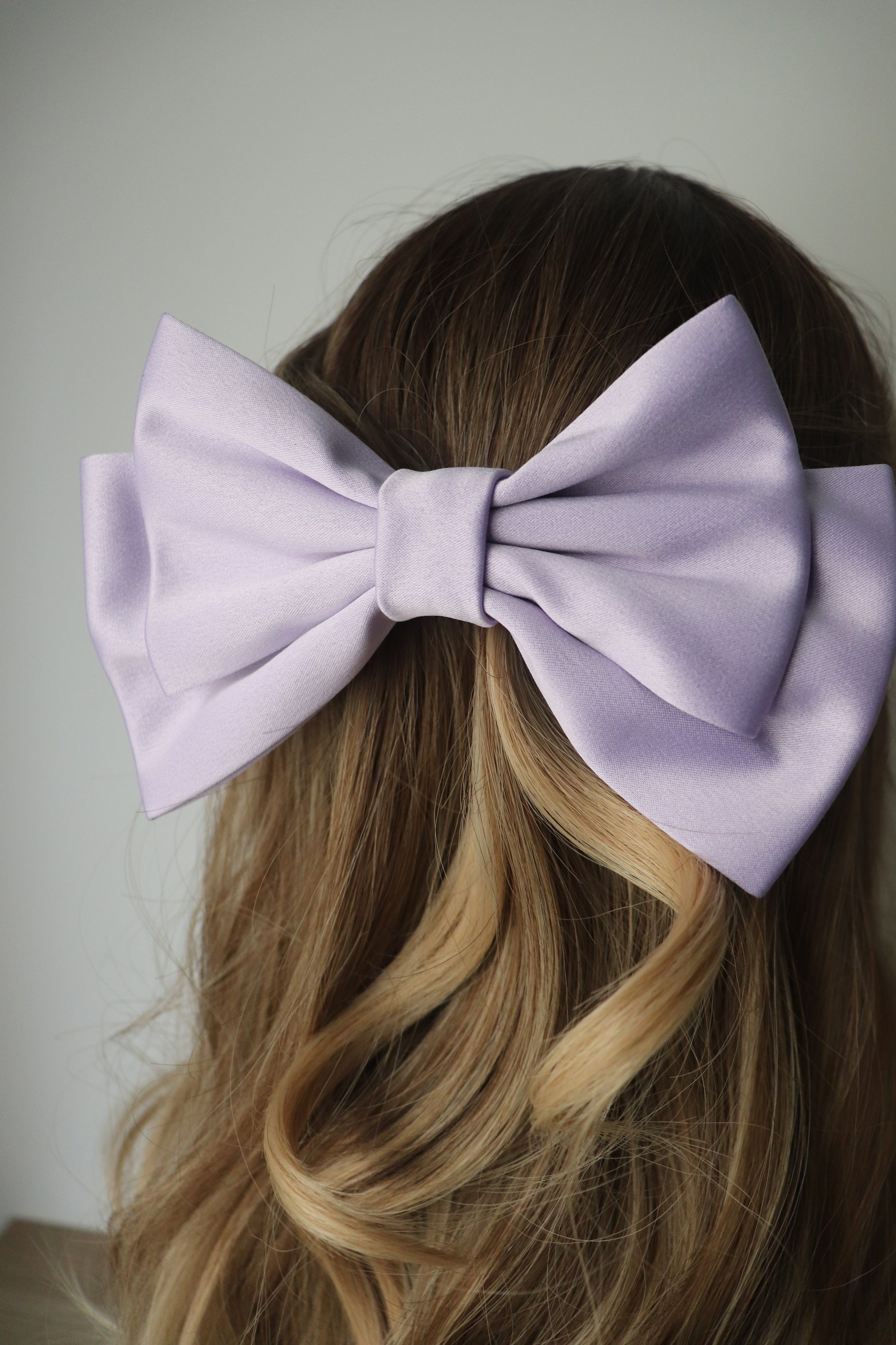 Novisy Medium Hair Bow Clip