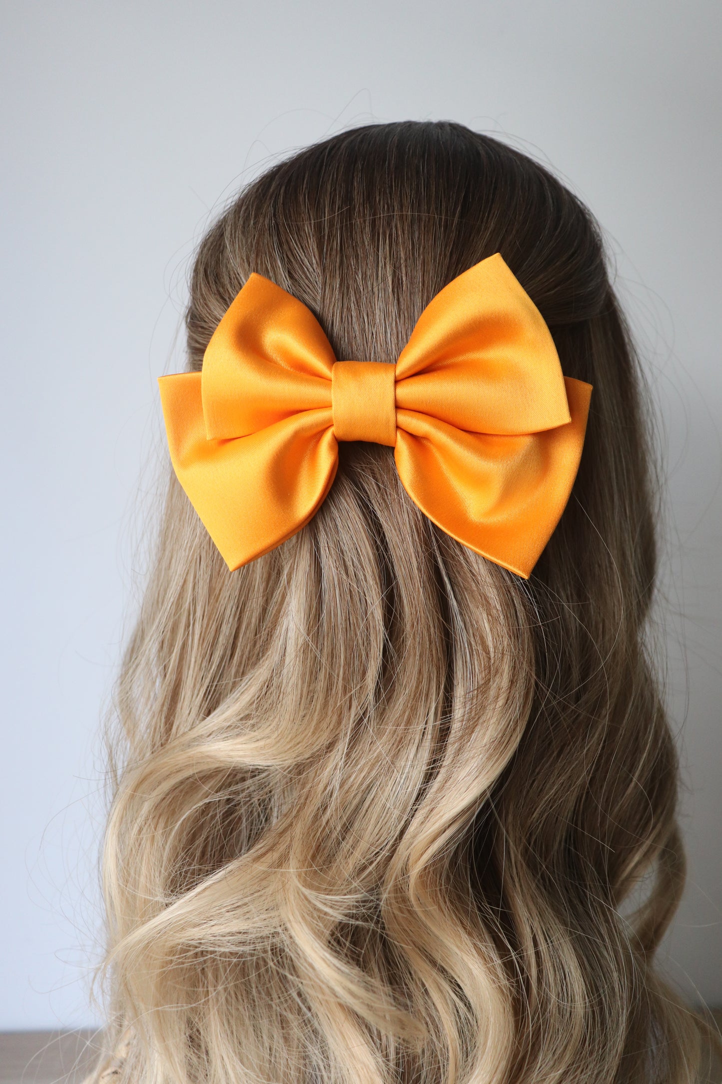 Pirelle Small Hair Bow Clip