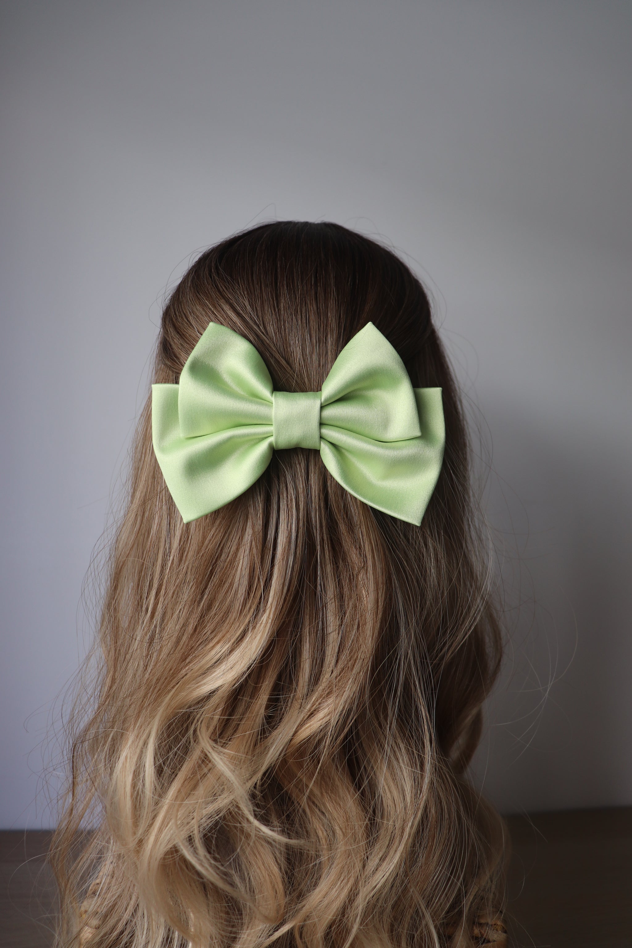 Rilia Small Hair Bow Clip