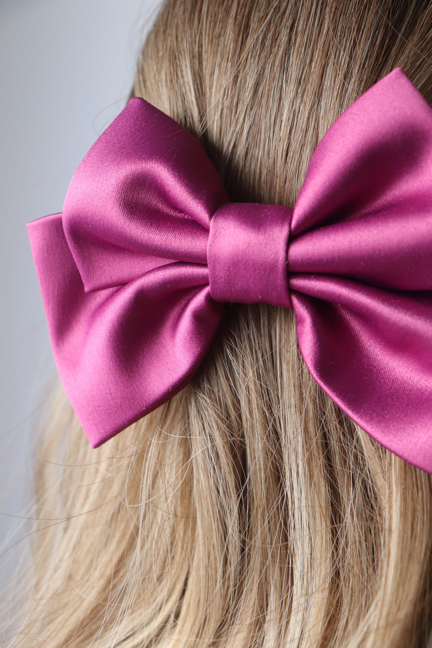 Alumea Small Hair Bow Clip