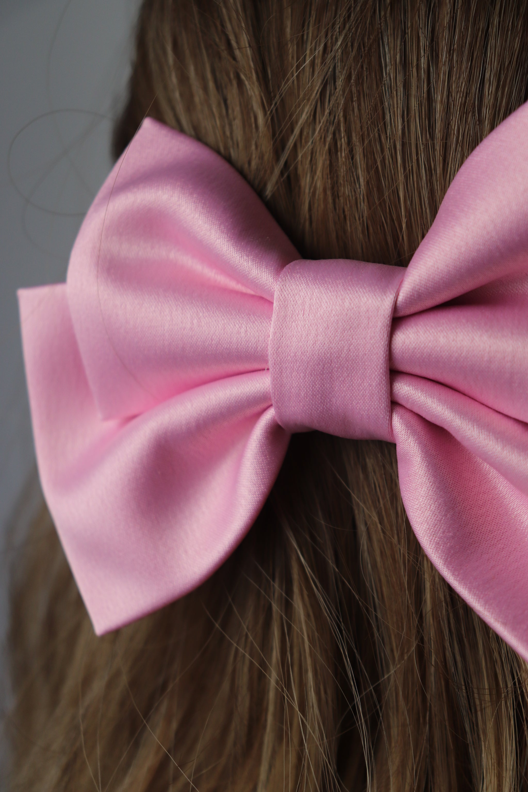 Alora Small Hair Bow Clip