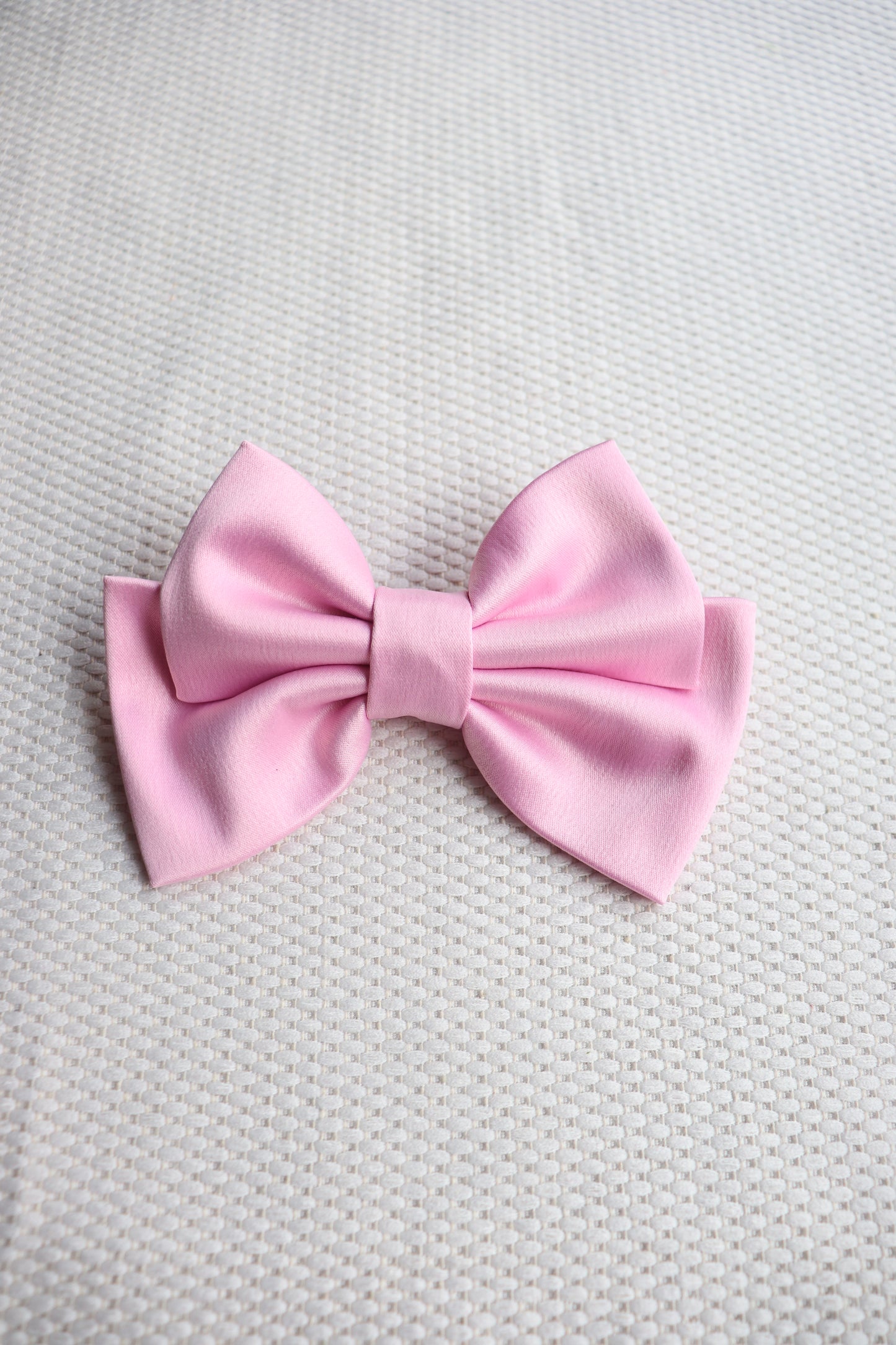 Alora Small Hair Bow Clip