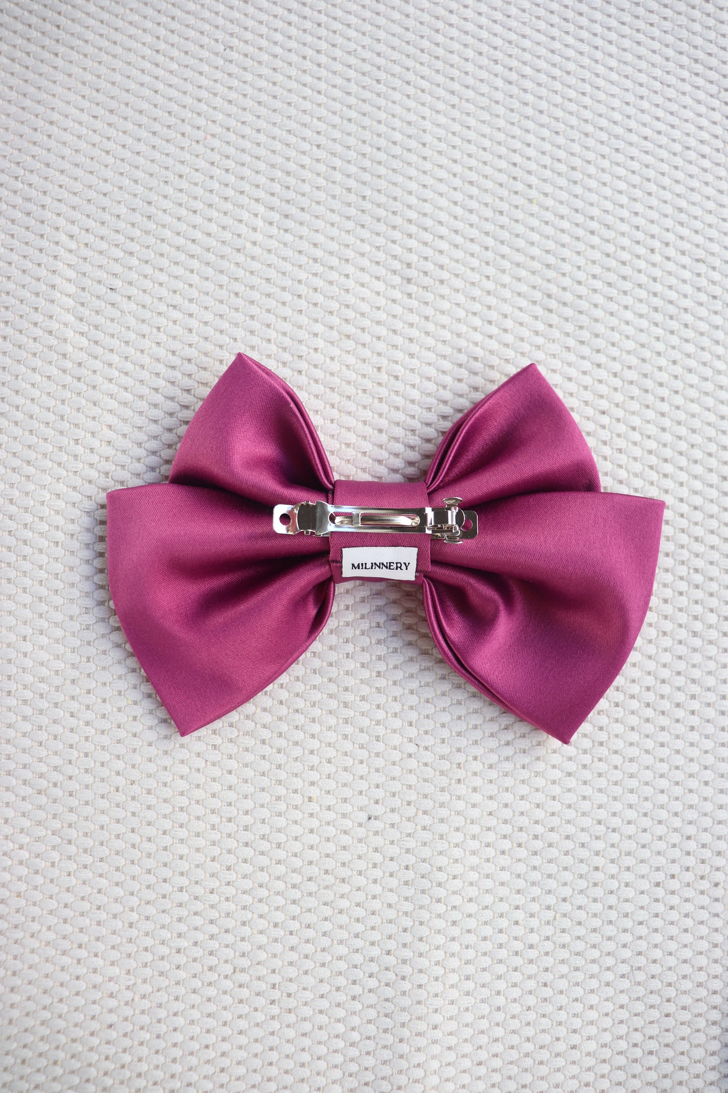 Alumea Small Hair Bow Clip